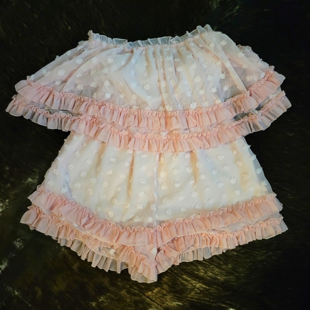 Cute, strapless, pink romper